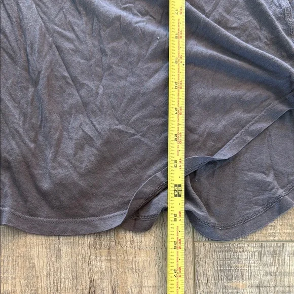 Set of Two lululemon Longsleeve Tops in Navy and Taupe - Picture 4 of 8